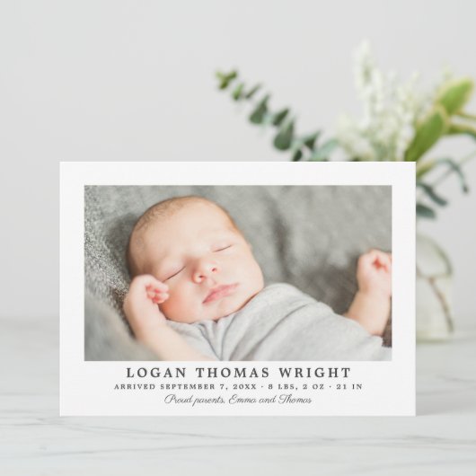 ハンサム炭ストライプ男の赤ちゃんフォト誕生 案内状 (スタンド正面)