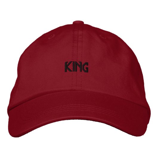 ハンサムKING-Hat赤色フォント名-Goudy Sans 刺繍入りキャップ (正面)