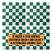 ハンターグリーンと白市松模様に タイル