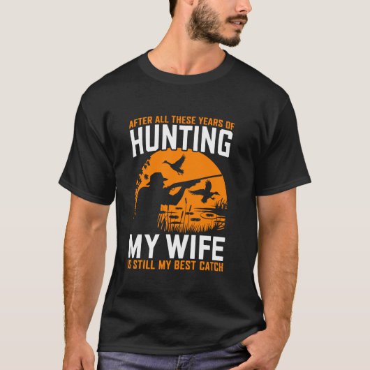 ハンターユーモアデザインおもしろい妻狩り Tシャツ (正面)