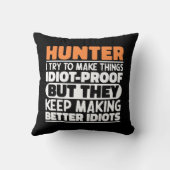 ハンター私は物事を作ろうとするおもしろい諺狩り クッション (裏面)
