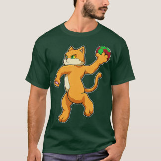 ハンドボールでジャンプする猫 Tシャツ