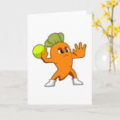 ハンドボール選手が手に持つニンジン カード (黄色い花)