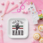 ハンドユーモア動揺してに向かって話す ペーパープレート (パーティー)