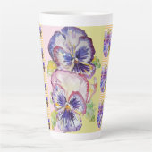 ハンド絵を描パープルパンシーパンジーフローララテマグ カフェラテマグ (正面)