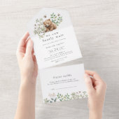 ハンナベアーウッドランドおむつラッフルベビーシャワー オールインワン招待状 (貼ってはがせる)