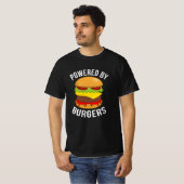 ハンバーガーのチーズバーガー愛好家によって駆動 Tシャツ (正面フル)
