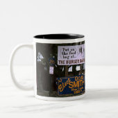 ハンバーガーの納屋Wimberleyのテキサス州のマグ ツートーンマグカップ (左)