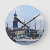 ハンブルクハーバーハフェンミシェルドイチランドシッフ ラウンド壁時計 (正面)