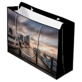 ハンブルク・ドイツ ラージペーパーバッグ (正面アングル)