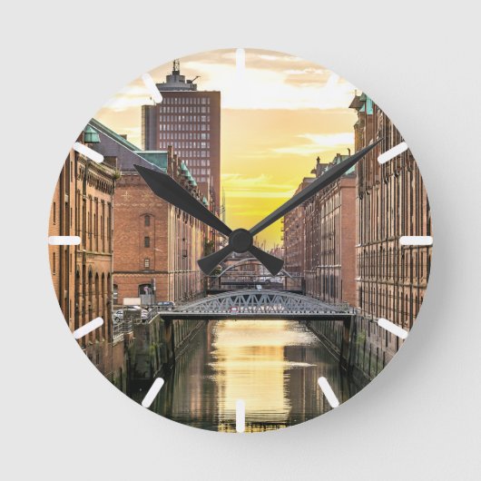 ハンブルグシティスケープ ラウンド壁時計 (正面)