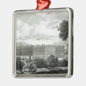 ハンプトンコート宮殿で芝生を転がること メタルオーナメント (左)