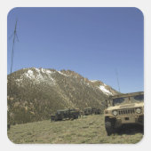 ハンプ川が再送現場に停まっている スクエアシール (正面)