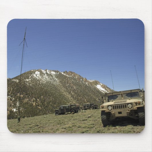 ハンプ川が再送現場に停まっている マウスパッド (正面)