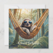 ハンモおもしろいックにサングラスを入れたナマケモノ (正面)