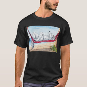 ハンモックの夏を楽しんでいる白いanthroのオオカミ tシャツ