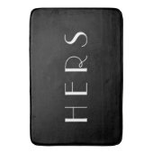 ハーズブラックモノグラムミニマルホワイトタイポグラフィ バスマット (正面縦)