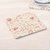 ハートおよび唇を搭載するロマンチックなパターン スクエアペーパーコースター (アングル)