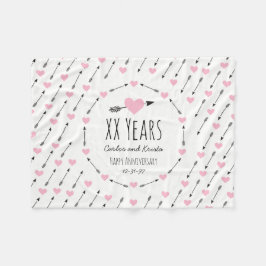 ハートおよび矢のパーソナライズな結婚記念日 フリースブランケット