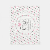 ハートおよび矢のパーソナライズな結婚記念日 フリースブランケット (正面)