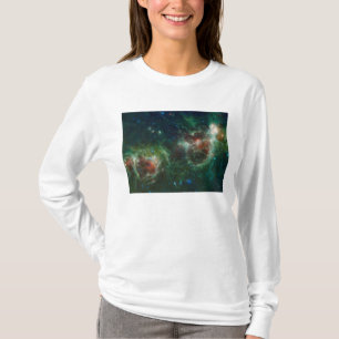 ハートおよび精神の星雲の赤外線モザイク Tシャツ