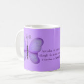 ハートおよび紫色の蝶引用文のマグ コーヒーマグカップ (正面左)
