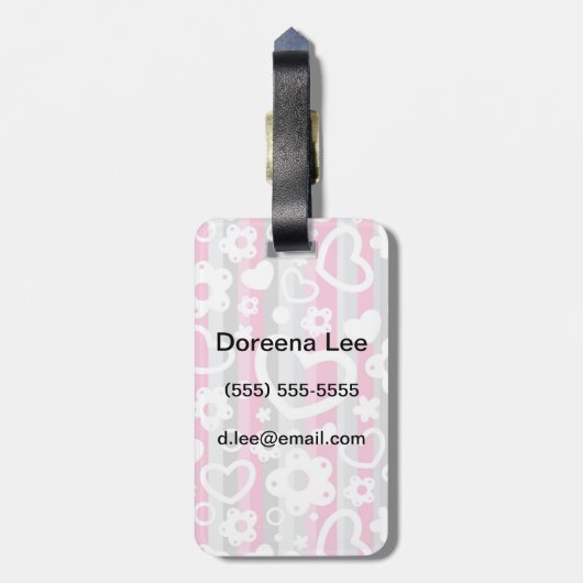 ハートおよび花が付いているパターン ラゲッジタグ (裏面縦)