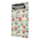 ハートおよび髭を搭載するバレンタインパターン ミニクリップボード (アングル2)