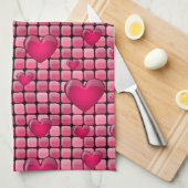 ハートが付いているピンクの山 キッチンタオル (四つ折り)