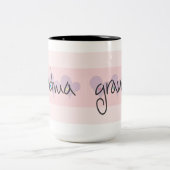 ハートが付いている祖母のコーヒー・マグ ツートーンマグカップ (中央)