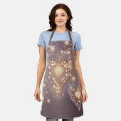 ハートが光で満たされる エプロン (着用した状態)
