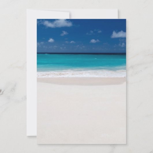 ハートが砂浜に寄せられたビーチウェディングの招待状 招待状 (裏面)