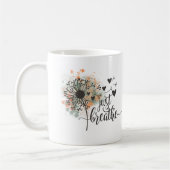 ハートとたんぽぽのJust Breathe ヨガの励まし コーヒーマグカップ (左)