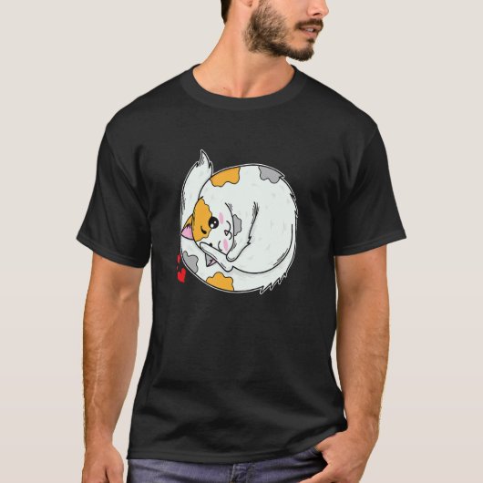 ハートとともに丸まった猫 Tシャツ (正面)