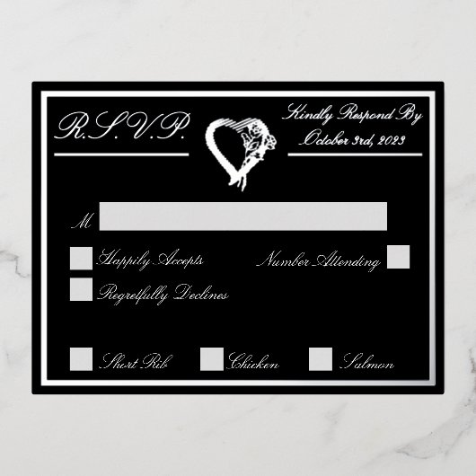 ハートとバラ、ブラックウェディングRSVPシルバー 箔招待状ポストカード (正面)