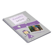 ハートと名前、写真が付いた紫と灰色 ノートブック (右側)