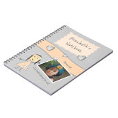 ハートと名前、写真付きのピンクとグレーのノート ノートブック (左側)