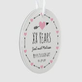 ハートと矢パーソナライズされたの結婚記念日 オーナメント (正面)