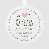 ハートと矢パーソナライズされたの結婚記念日 オーナメント (裏面)