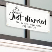 ハートに現代的なデザイン 結婚しました 横断幕 (ビルの外側)