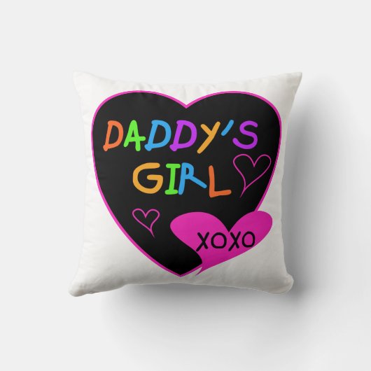 ハートのお父さんの女の子のTシャツおよびギフト クッション (裏面)