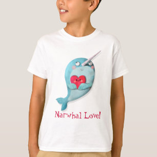 ハートのかわいいNarwhal Tシャツ