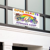 ハートのサマーキャンプを開けて下さい 横断幕 (ビルの外側)