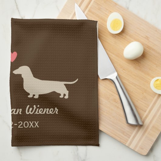 ハートのパーソナライズなかわいいのダックスフントのシルエット キッチンタオル (四つ折り)