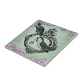 ハートのロケットの服装およびギフトを持つヴィンテージの鳥 タイル (側面)