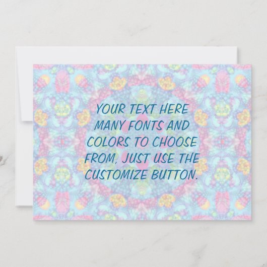 ハートのヴィンテージのすみれ色及び青のフラクタルの万華鏡のように千変万化するパターン 招待状 (裏面)