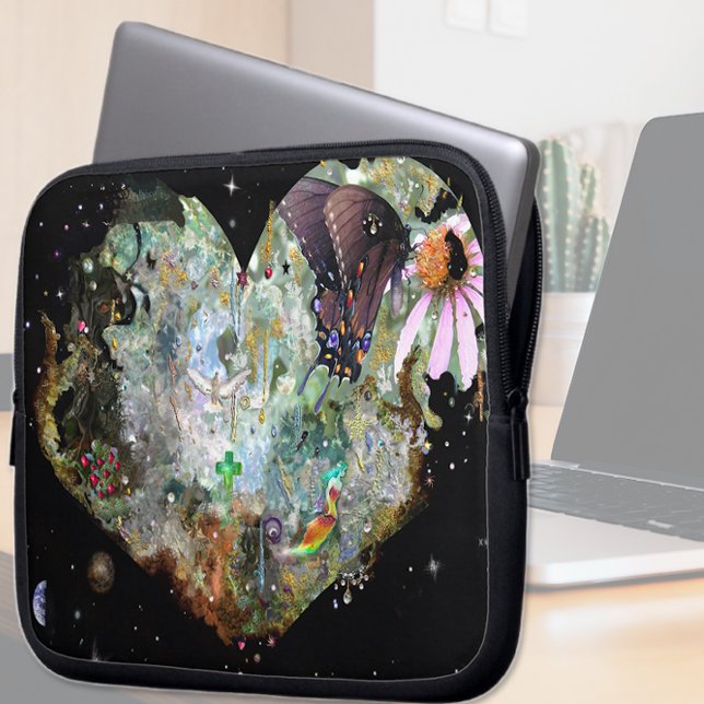 ハートの世界2 ラップトップスリーブ (クリエイターアップロード済み)