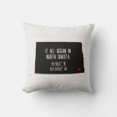 ハートの付いたノースダコタ州のGPS座標 クッション (正面)