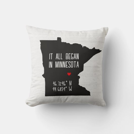 ハートの付いたミネソタ州のGPS座標 クッション (正面)