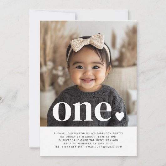 ハートの写真を使った1歳の誕生日招待状 招待状 (正面)